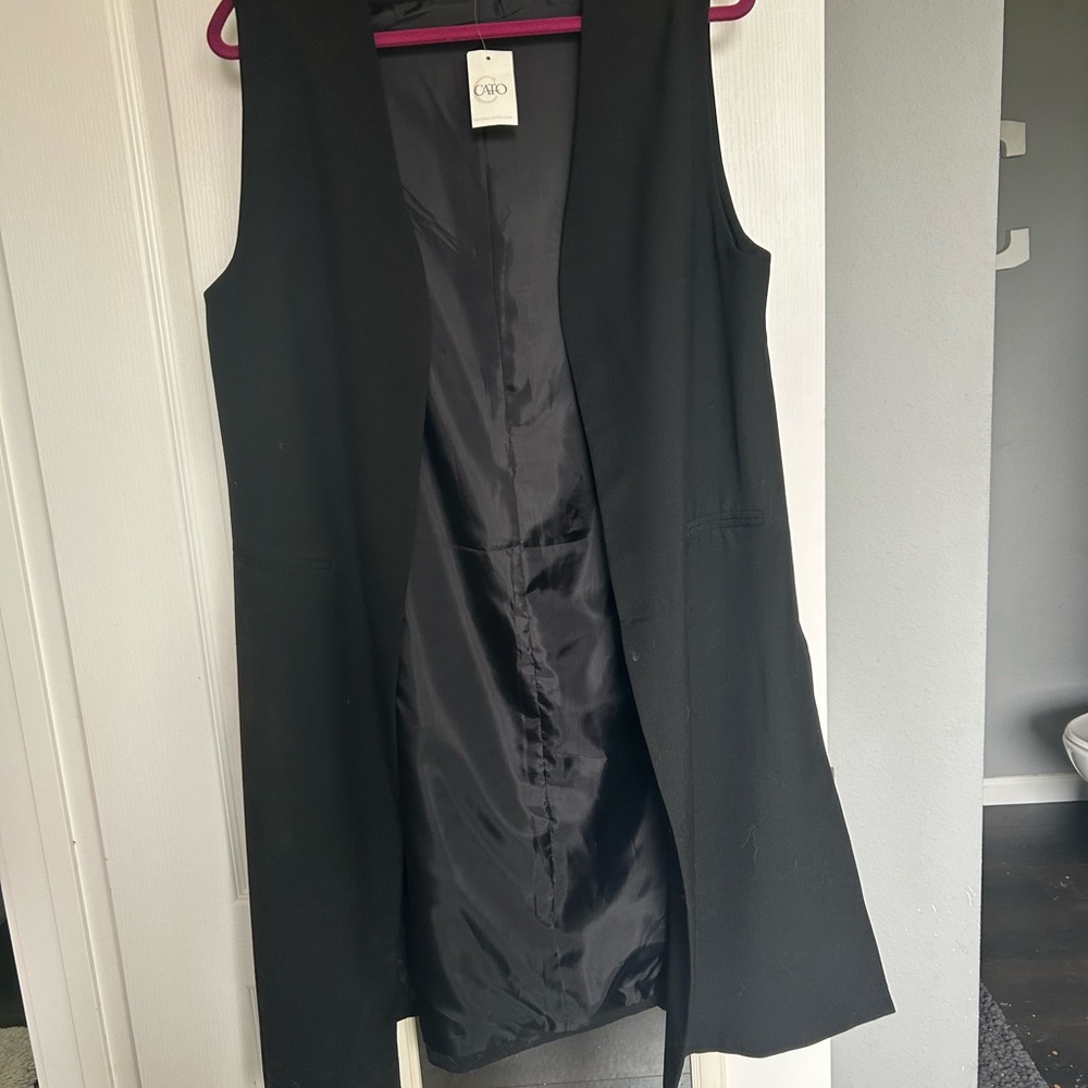 G by Giuliana Black Sleeveless Blazer
